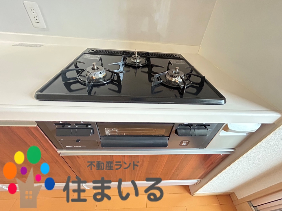 コンビニ　ファミリーマートちかま通店（コンビニ）まで461m