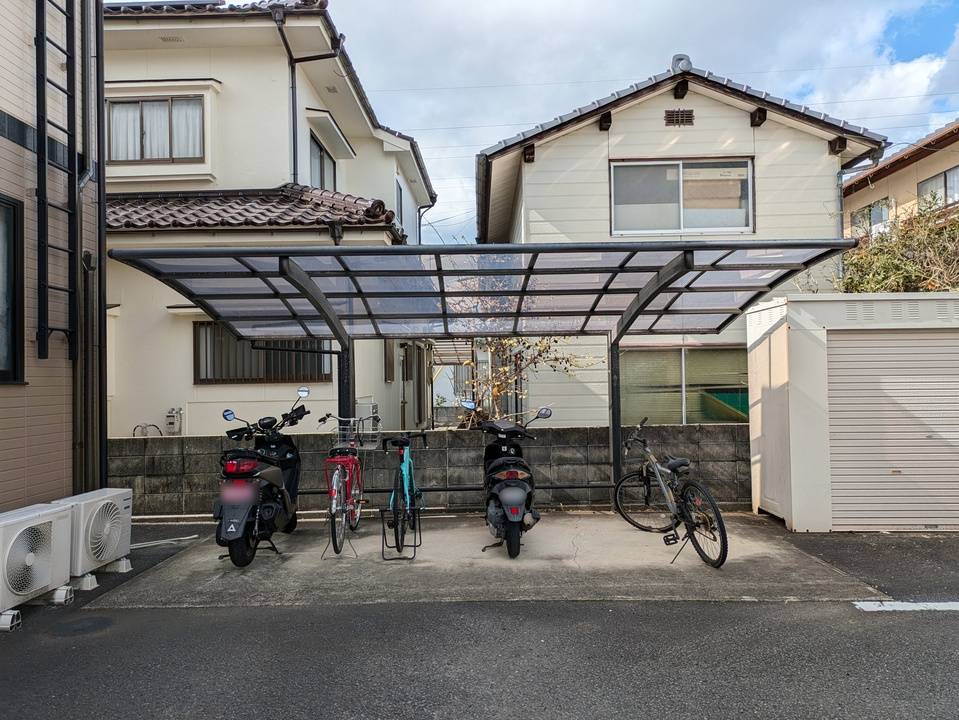駐車場　駐車場