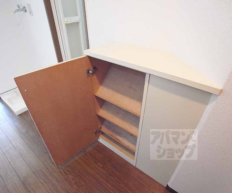 収納　シューズボックスです。