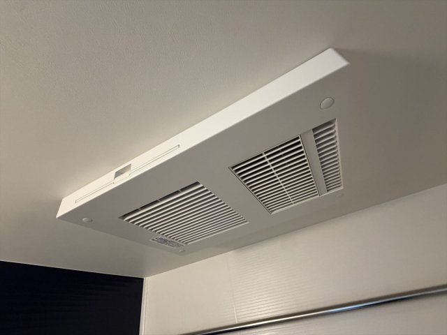 その他設備　浴室乾燥機付き