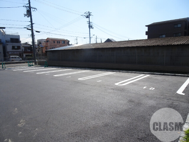 駐車場　敷地内駐車場
