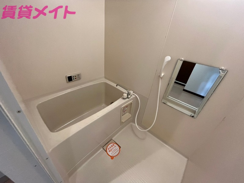 バス・シャワールーム　別部屋画像参考