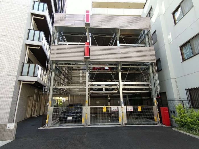 駐車場　駐車場