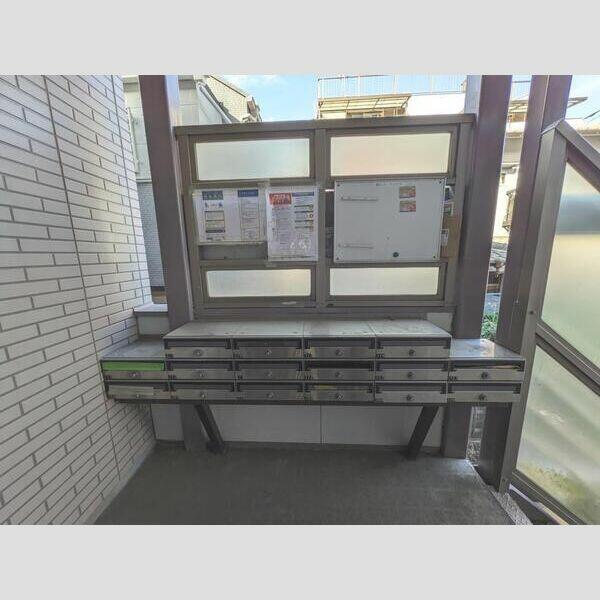 ロビー　集合ポスト