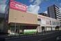 ショッピングセンター　ファッションセンターしまむら京橋店（ショッピングセンター）まで425m