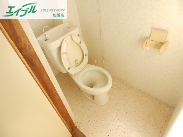 トイレ　別部屋参考写真