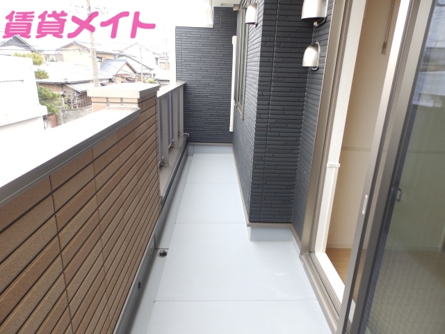 バルコニー　同物件別室の画像です