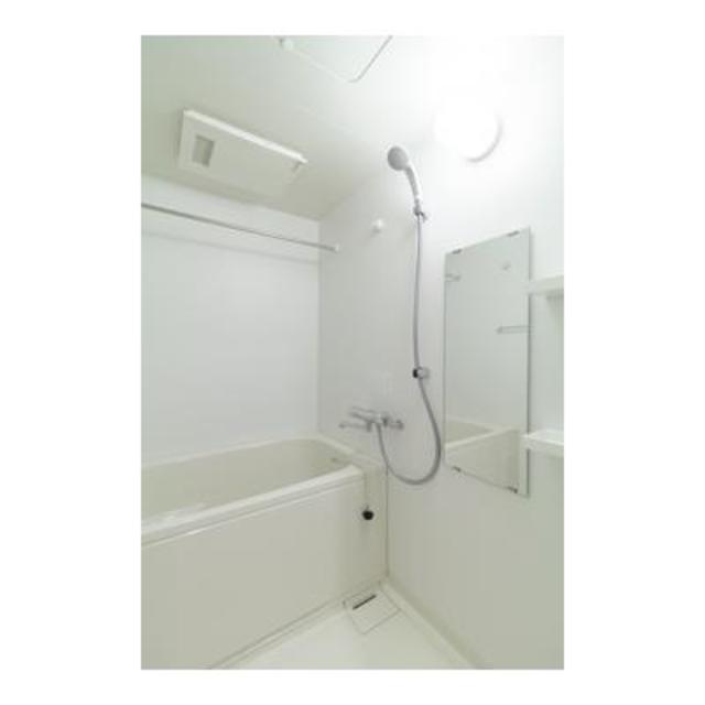 バス・シャワールーム　※写真は同タイプ住戸です。