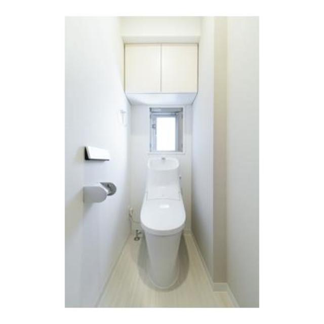トイレ　※写真は同タイプ住戸です。