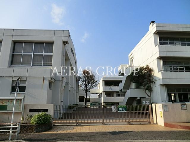 中学校　横浜市立東永谷中学校（中学校）まで975m
