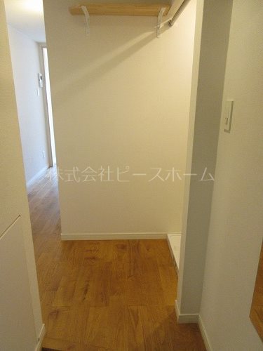玄関　※別号室参考写真