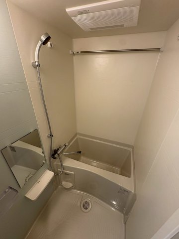 バス・シャワールーム　日々の暮らしに欠かせないお風呂です