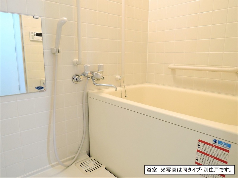 バス・シャワールーム　ご家族や長時間入浴に便利な追い炊き機能付きです♪