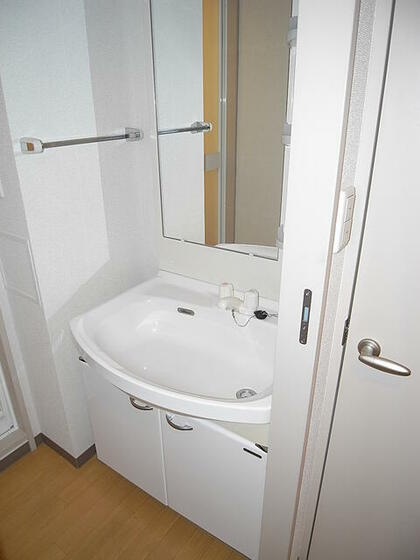 洗面設備　同物件別部屋参考写真