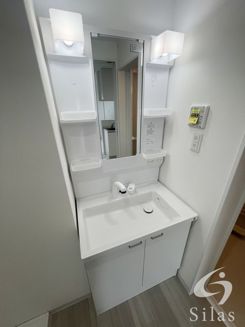 洗面設備　同仕様