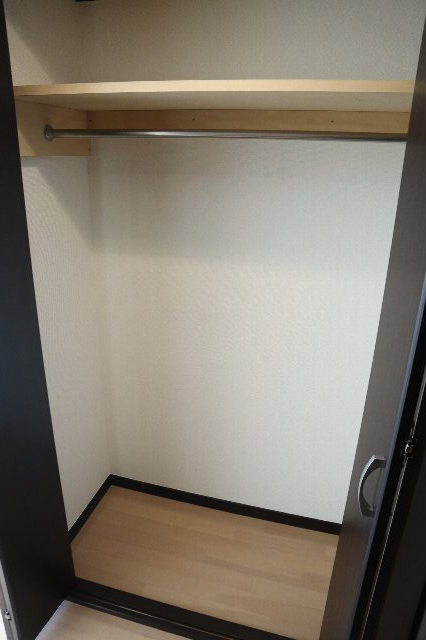 収納　お洋服もたくさんしまえますよ