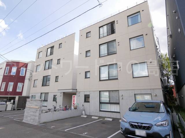 駐車場　詳細は、ウィンドワード中の島店までご相談下さい。