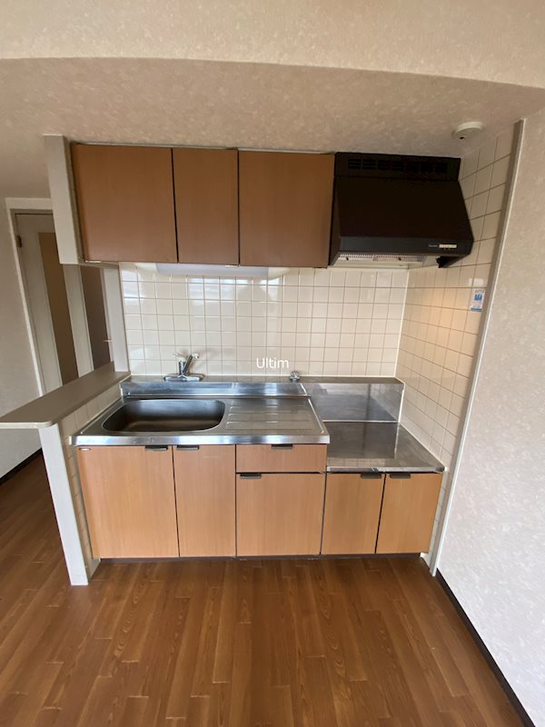 キッチン　※同タイプの他のお部屋です