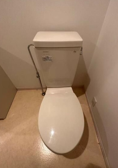 トイレ　別部屋の画像を使用しております。