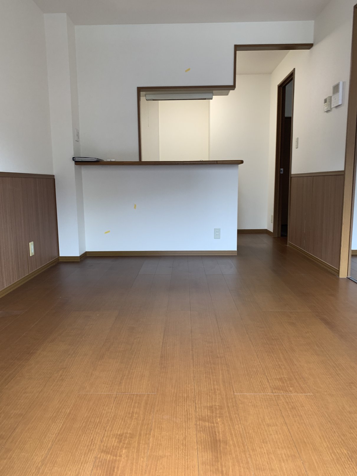 フラワーレジデンス鈴木参番館の居間写真