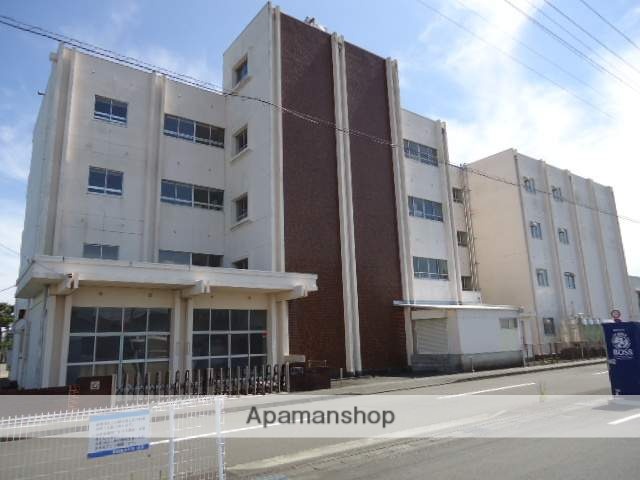小学校　菊川市立加茂小学校（小学校）まで639m