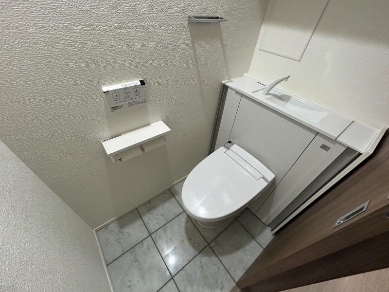 リーガル京都五条大宮のトイレ写真