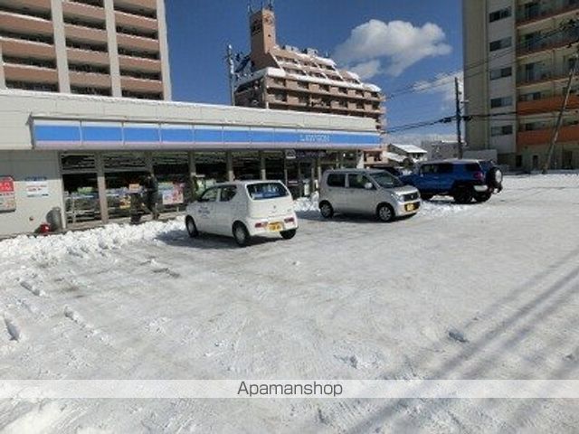 コンビニ　ローソン（コンビニ）まで1164m