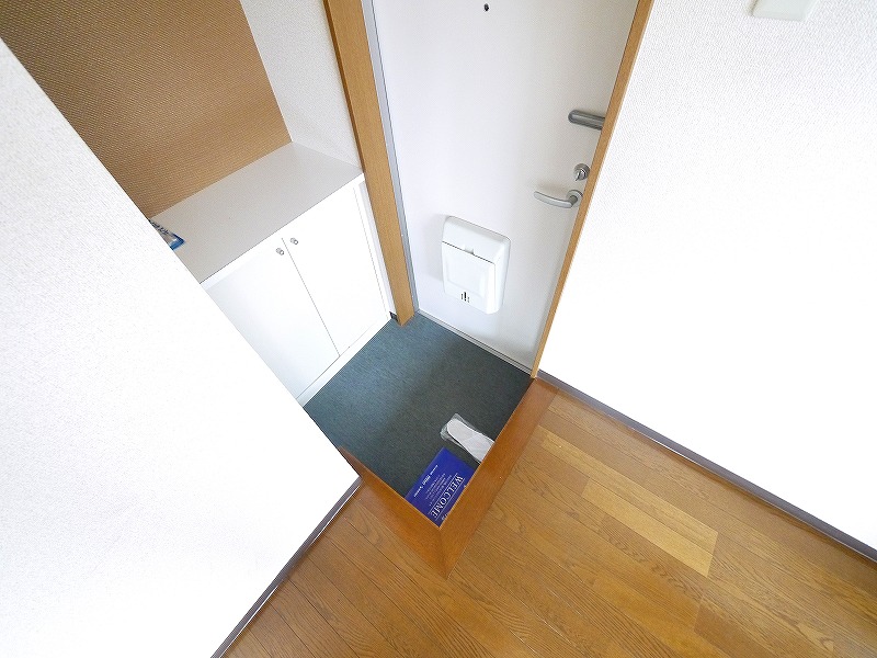玄関　落ち着いた玄関です