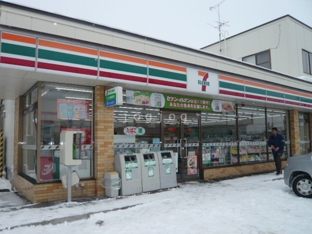 コンビニ　セブンイレブン旭川末広1条店（コンビニ）まで673m