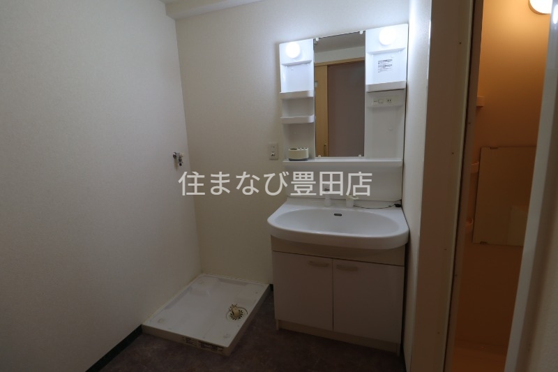 洗面設備　同型別部屋写真
