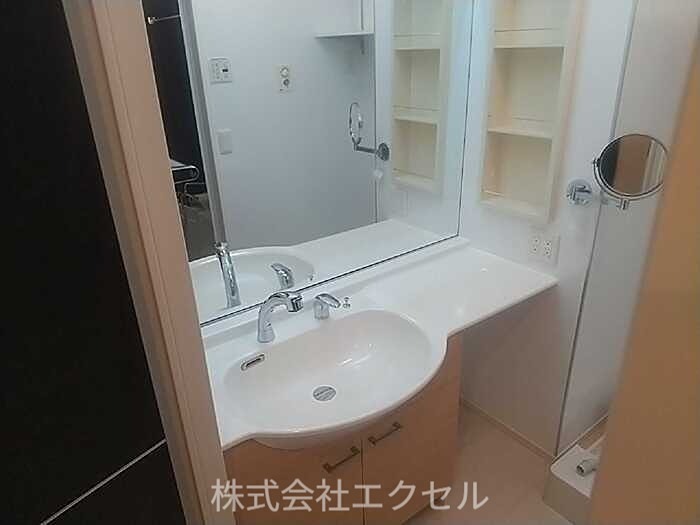 洗面設備　独立洗面台です。