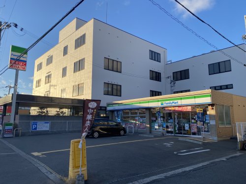 コンビニ　ファミリーマート 淀川田川店（コンビニ）まで197m