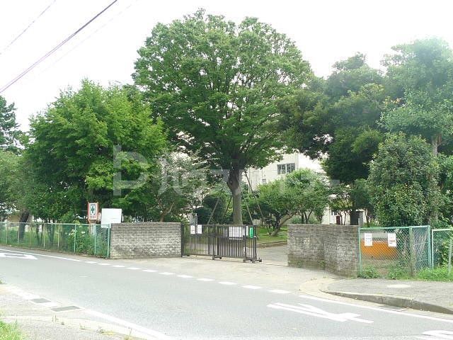 小学校　柏市立高田小学校（小学校）まで980m