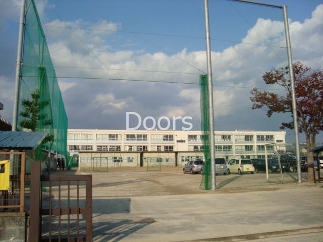 中学校　岡山市立竜操中学校（中学校）まで2590m