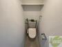 トイレ　こちらはトイレです。清潔感があり、安心して使用できます。