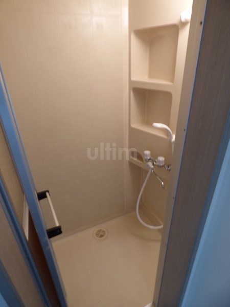 バス・シャワールーム　別の部屋の写真