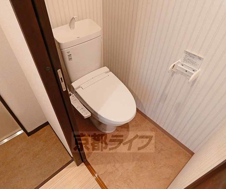 トイレ　清潔感のあるトイレです。