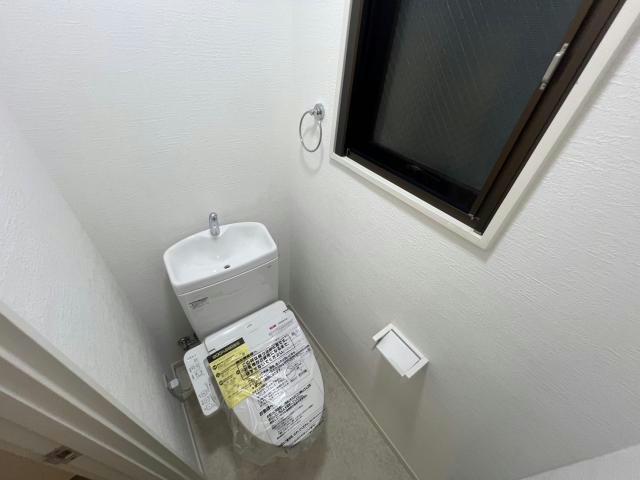 京阪交野線 交野市駅 徒歩7分 4階建 築35年のトイレ写真