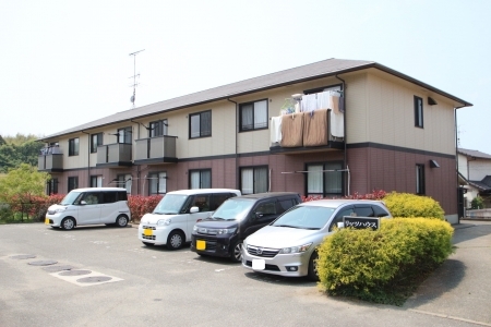 建物外観　収納スペースが多く使いやすい間取りです♪