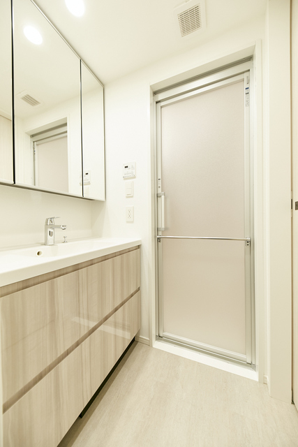 洗面設備　※写真は同タイプ住戸です。