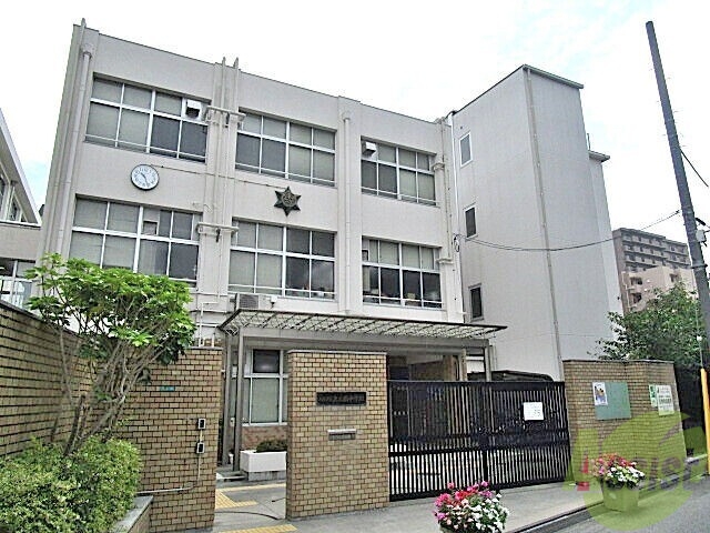 中学校　大阪市立東三国中学校（中学校）まで440m