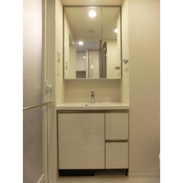 洗面設備　※写真は同タイプ住戸です。