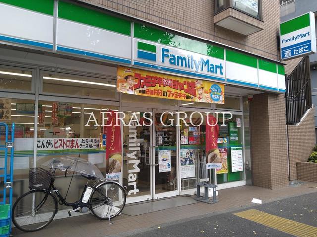 コンビニ　ファミリーマート 杉並成田東五丁目店（コンビニ）まで597m