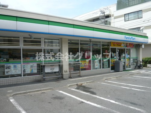 コンビニ　ファミリーマート 宿町四丁目店（コンビニ）まで208m