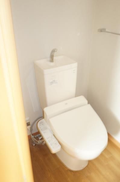 トイレ　ゆったりとした空間のトイレです