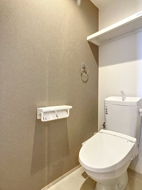 トイレ　※同じ間取りの部屋画像を引用