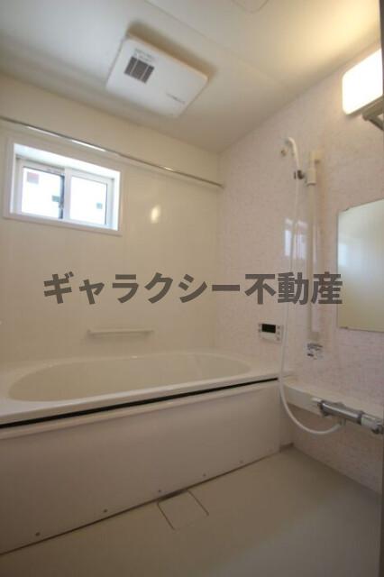 バス・シャワールーム　浴室乾燥機付き