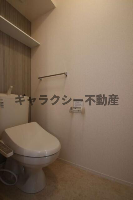 トイレ　温水洗浄暖房便座