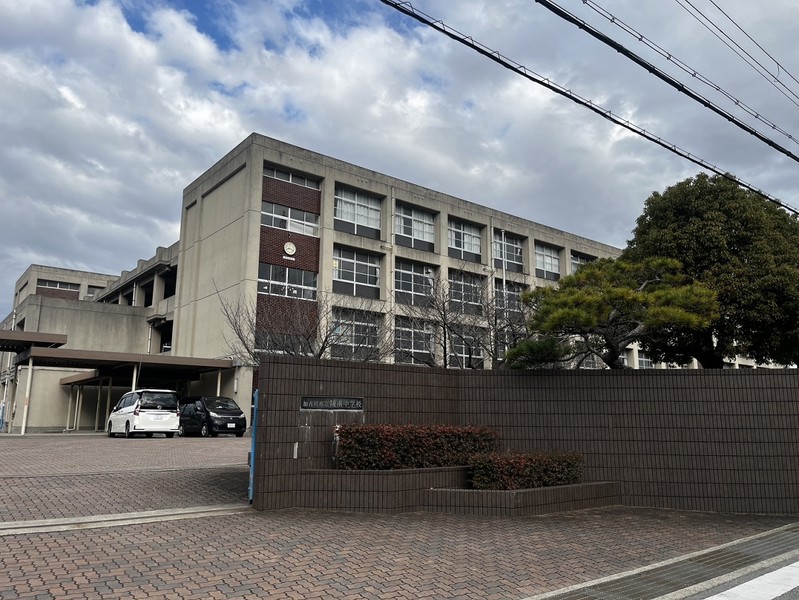 中学校　加古川市立陵南中学校（中学校）まで331m