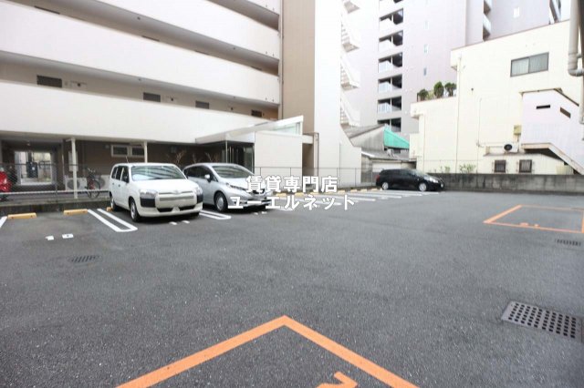 駐車場　敷地内駐車場あり◎